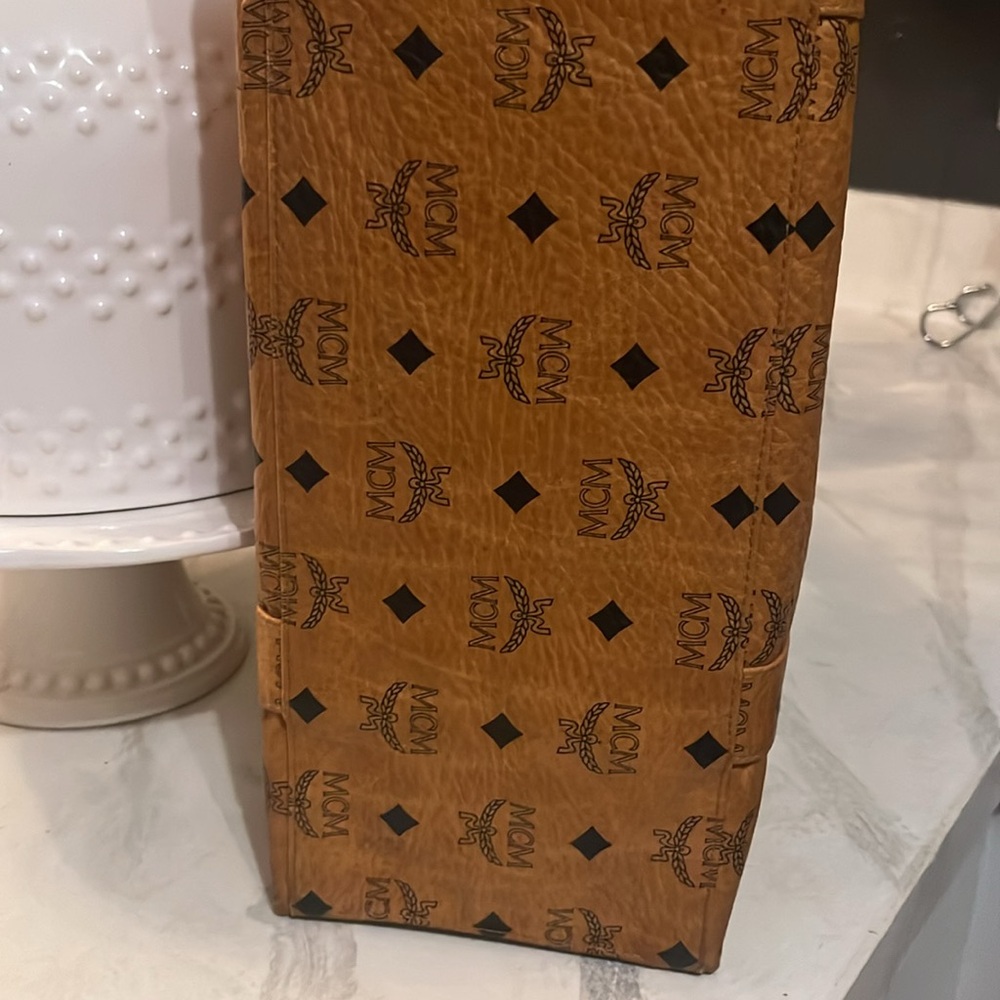 EUC MCM Tote - Picture 9 of 9